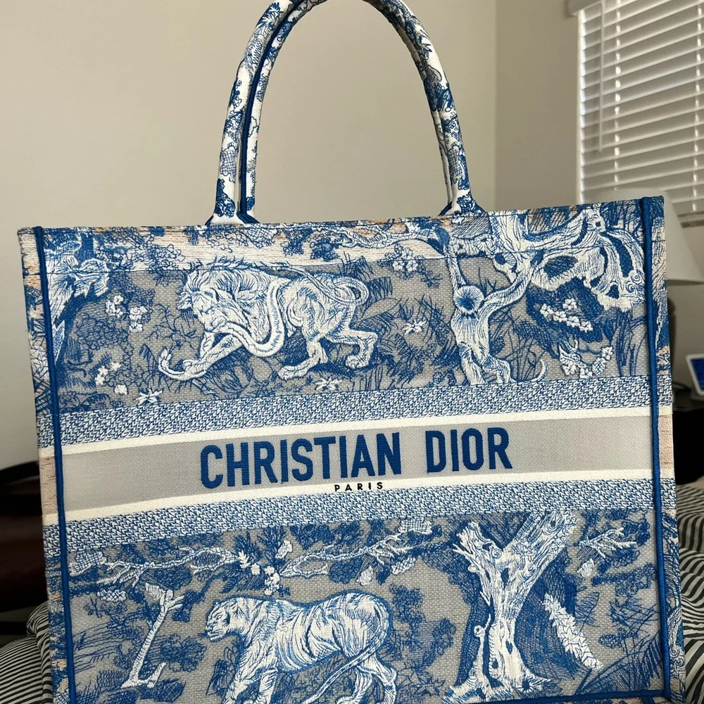Christian Dior Blue Toile Du Jouy - Picture 1 of 2